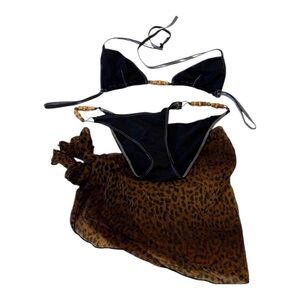 Black bikini with leopard wrap